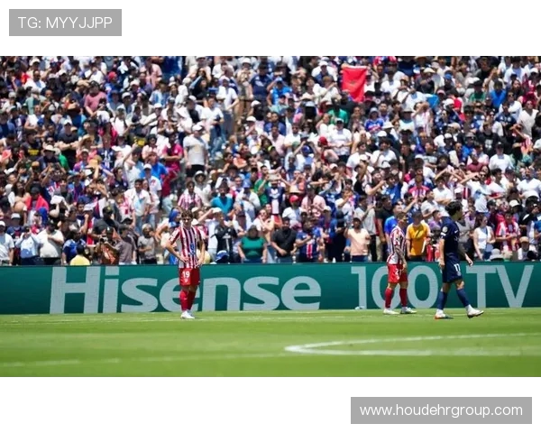 高温下的世俱杯冷遇：巴黎马竞数千门票滞销(1)